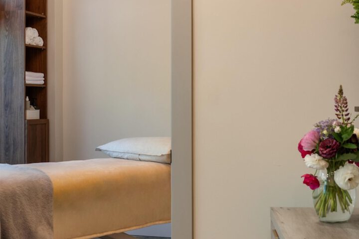 DoubleTree by Hilton North Vancouver
