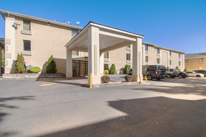 Red Carpet Inn Newark Irvington NJ