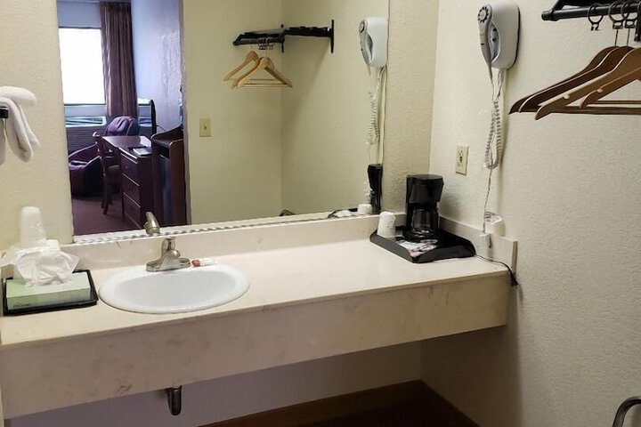 Room 8 of 58