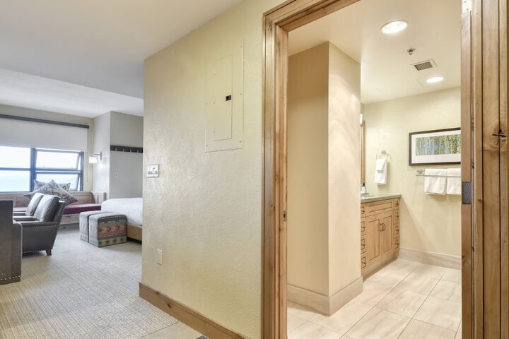 Grand Summit Hotel - Canyons Village a RockResort