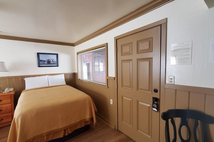 Room 80 of 137