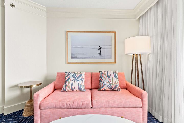 Room 22 of 172