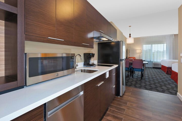 TownePlace Suites by Marriott Grand Rapids Airport Southeast