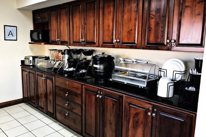 Econo Lodge Moss Point - Pascagoula