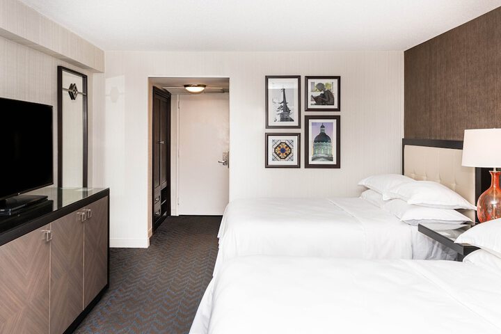 Room 30 of 110