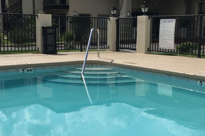 Pool 5 of 18