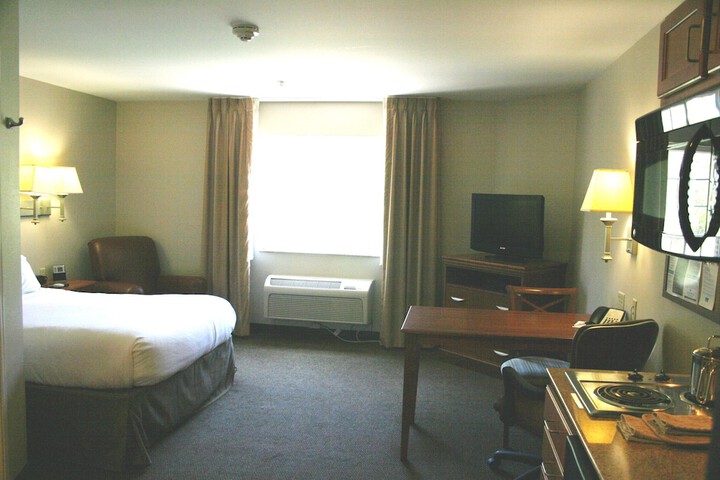 Room 34 of 40
