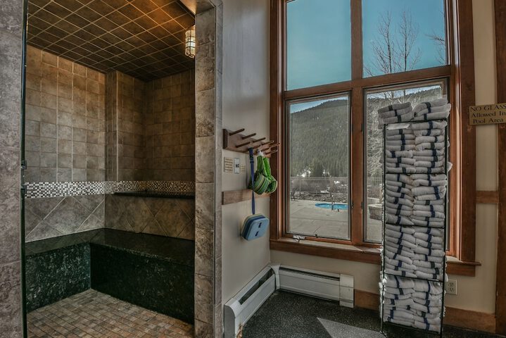 Hotel 12 of 79