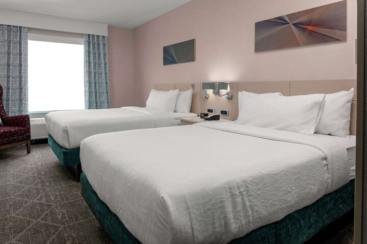 Room 32 of 110