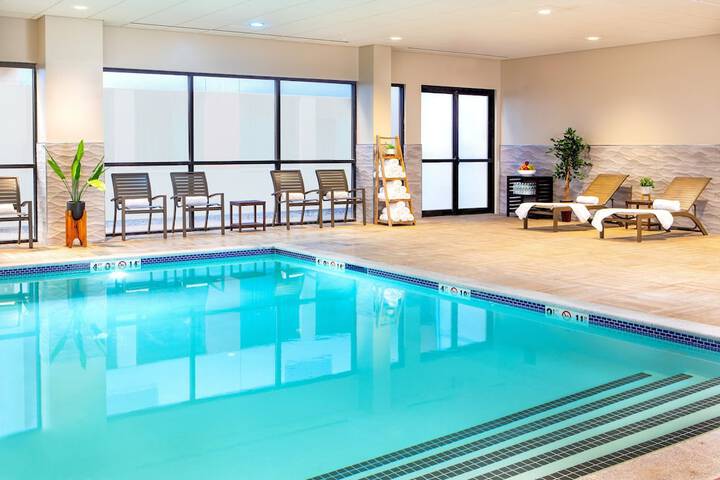 Pool 10 of 60