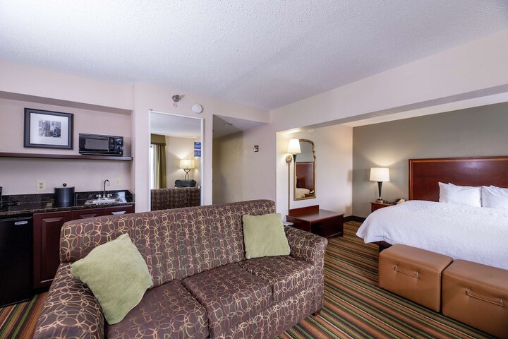 Hampton Inn Winston-Salem Hanes Mall