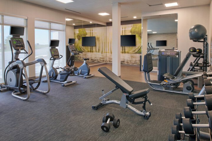 Courtyard by Marriott Petoskey at Victories Square
