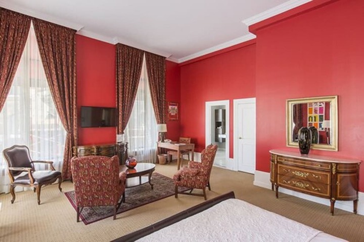 Room 46 of 72