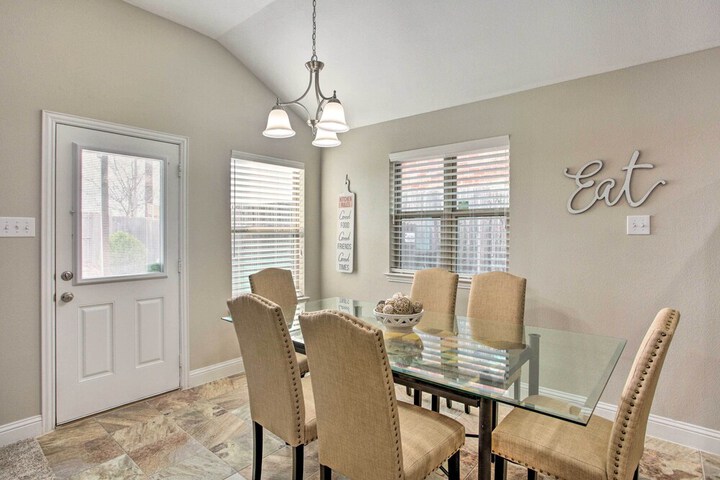 Private Yard & Grill: Greenville Vacation Rental