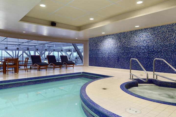 Fairmont Vancouver Airport In-Terminal Hotel