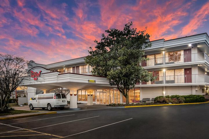 Hotel 5 of 37