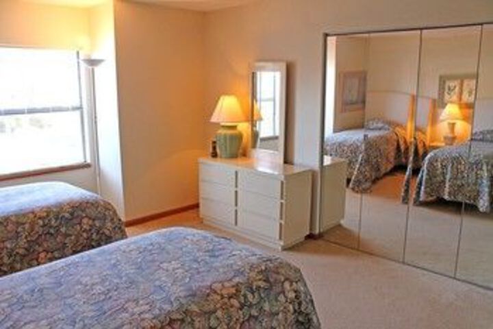 Cottage Grove Holiday Home