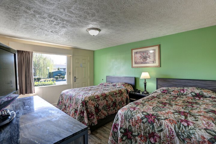 Room 17 of 25