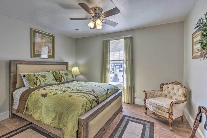 Crescent City Apartment w / Easy Lake Access!