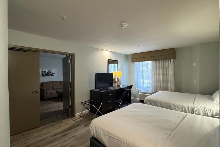 Wingate by Wyndham Bel Air I-95 Exit 77A / APG Area