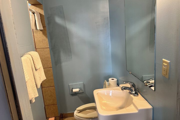 Room 21 of 27
