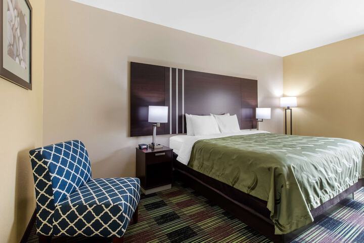 Room 16 of 36