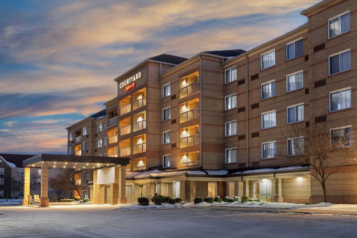 Courtyard by Marriott Cleveland Airport South