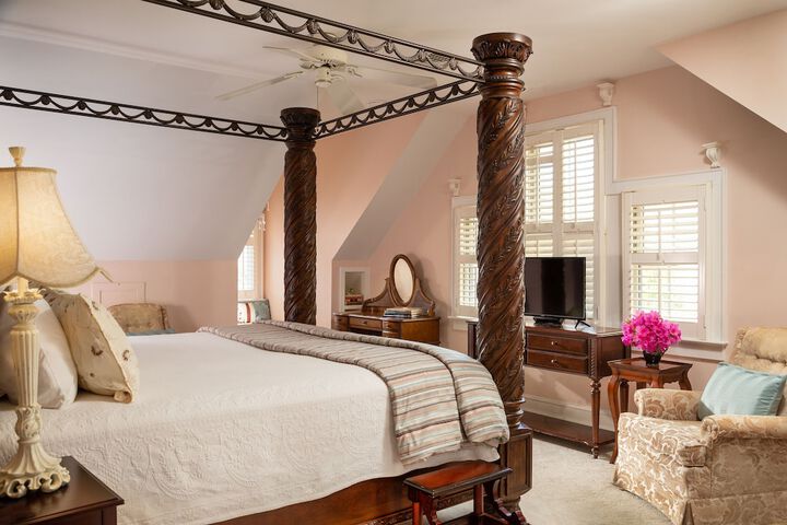 Room 40 of 72