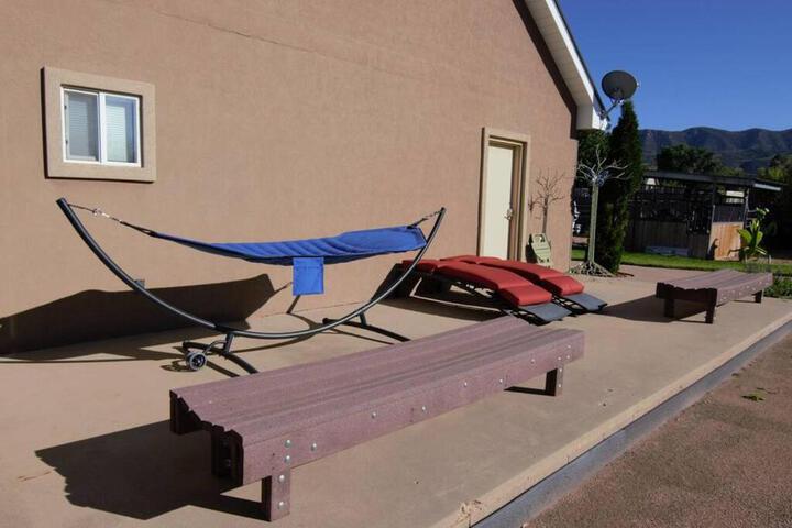 Tacit Shadow Resort Paradise Deluxe Suite Gym, Coffee Bar, Hot-Tub, Free Laundry, Food Available