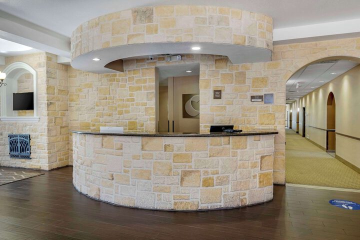 Comfort Suites Benbrook - Fort Worth Southwest