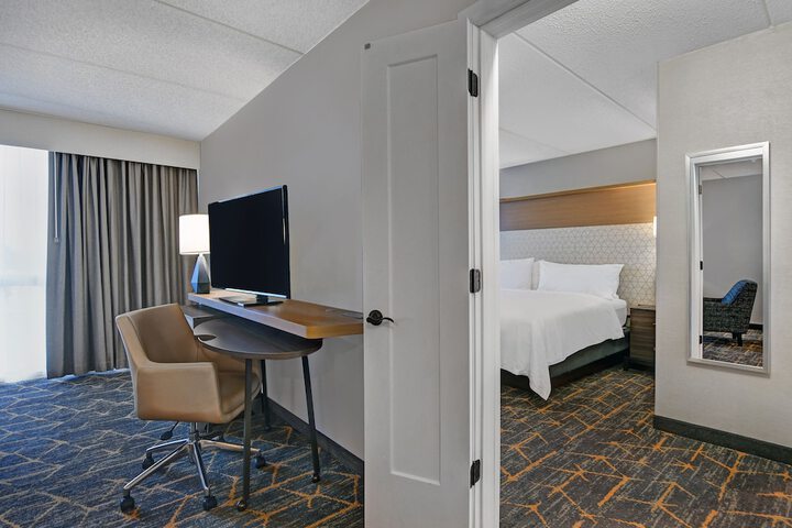 Room 76 of 170