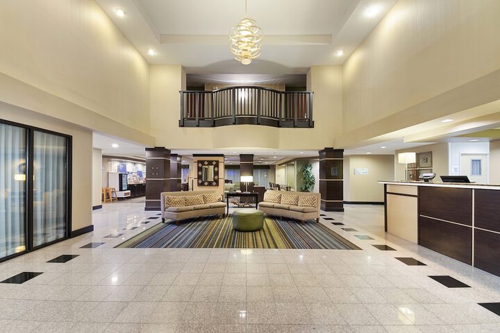 Holiday Inn Express Bloomington West by IHG