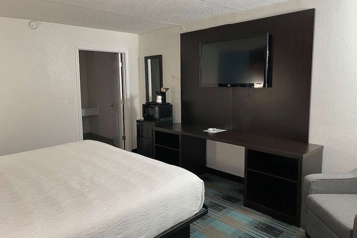 Room 12 of 14