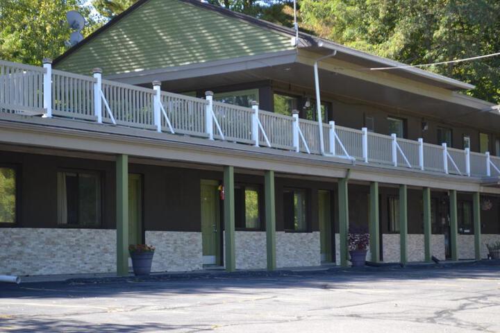 Mount Holyoke Inn