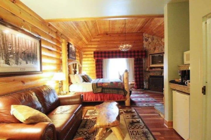 Room 40 of 52