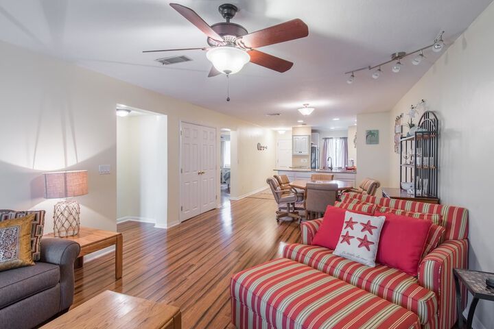 Room 9 of 26