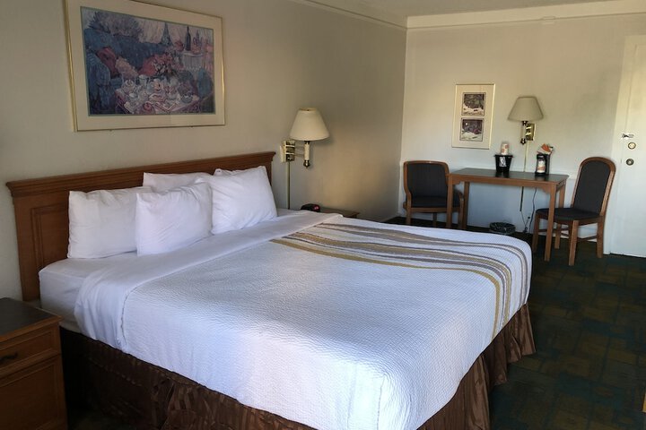 Room 21 of 48