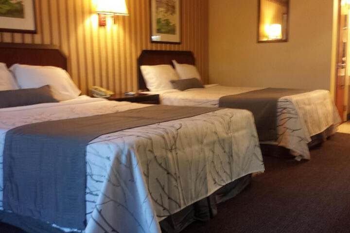 Deerwood Inn and Madison Campground