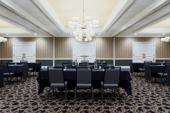 Sheraton Charlotte Hotel