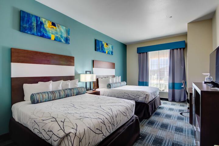 Room 15 of 32