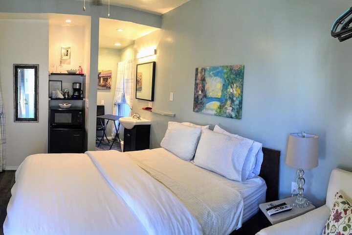 Room 55 of 104
