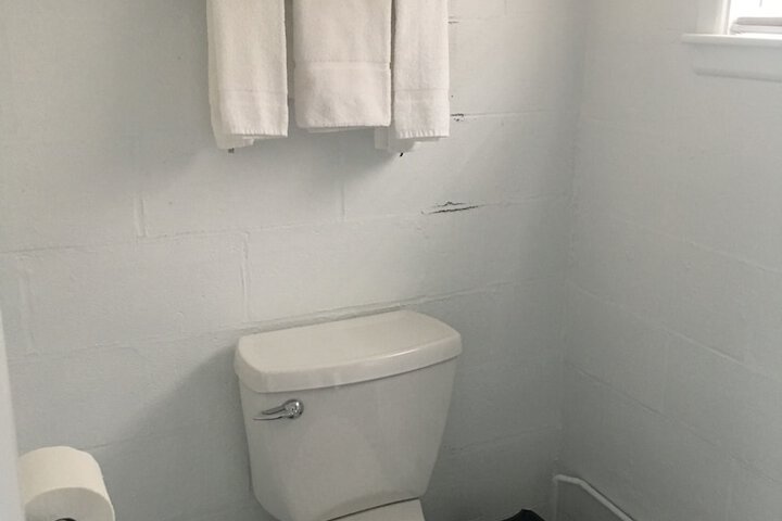 Room 35 of 59