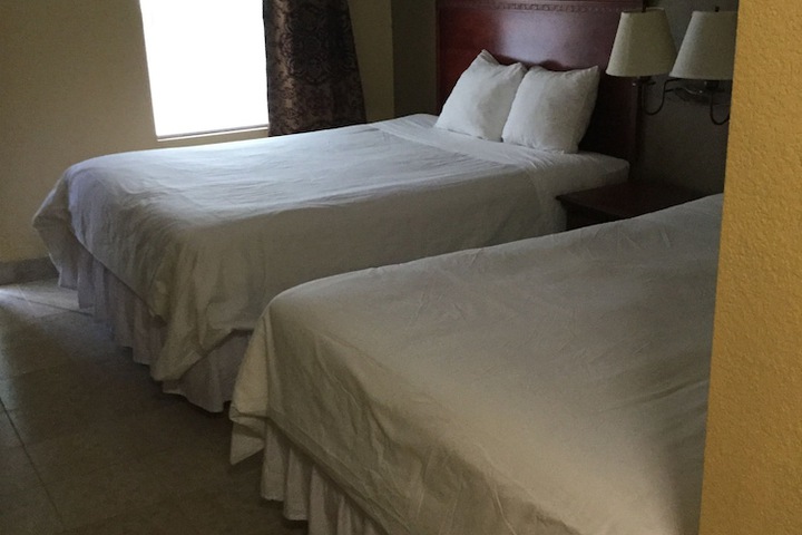 Room 22 of 34