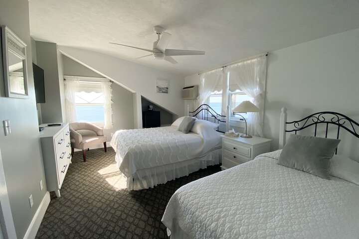 Room 54 of 468