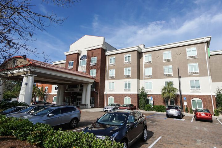 Hotel 2 of 31