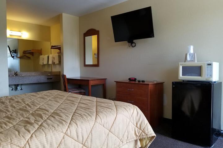 Room 40 of 49
