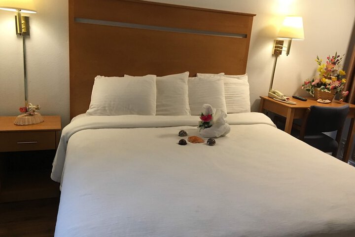 Room 32 of 47