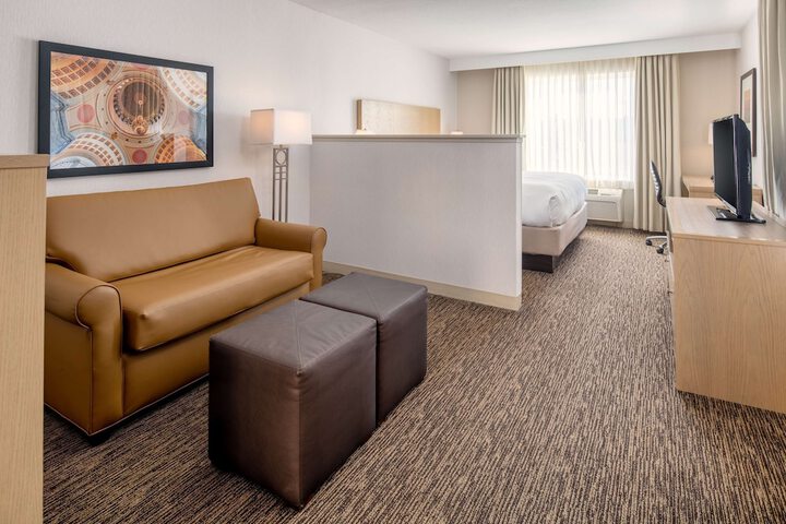 DoubleTree by Hilton Olympia Downtown Capitol District