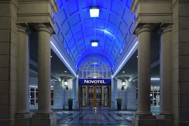 Novotel Toronto Centre