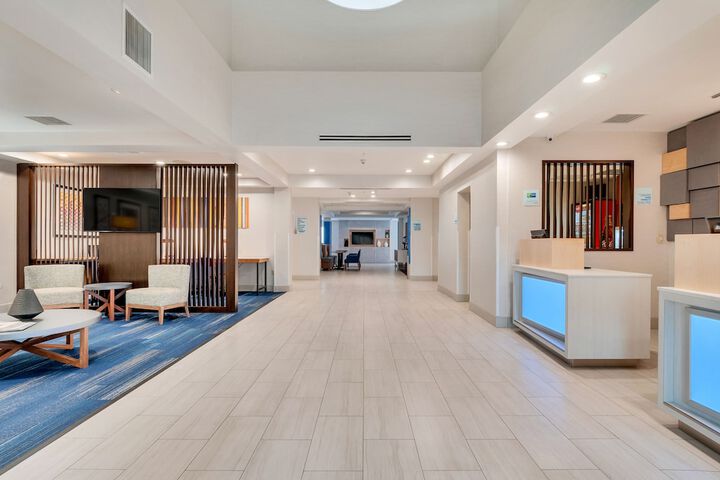 Hotel 7 of 37